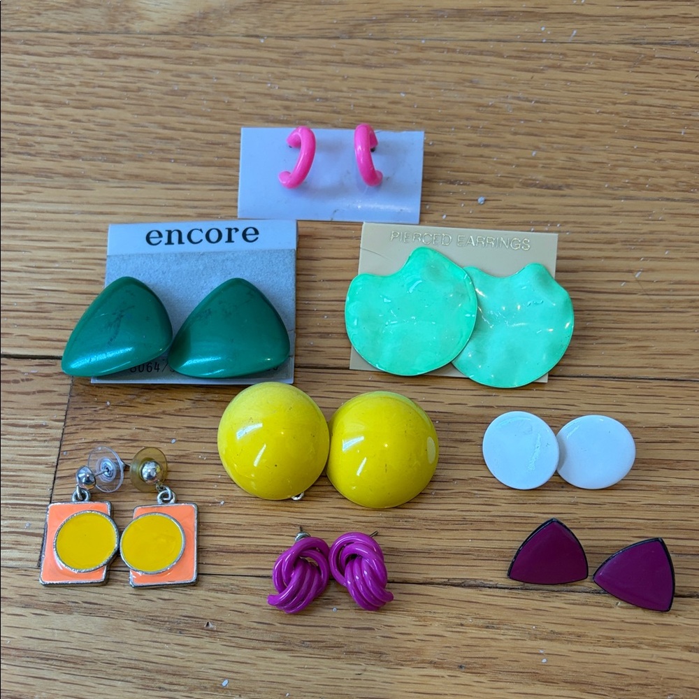 Bundle of Retro Earrings - 8 Pair #306